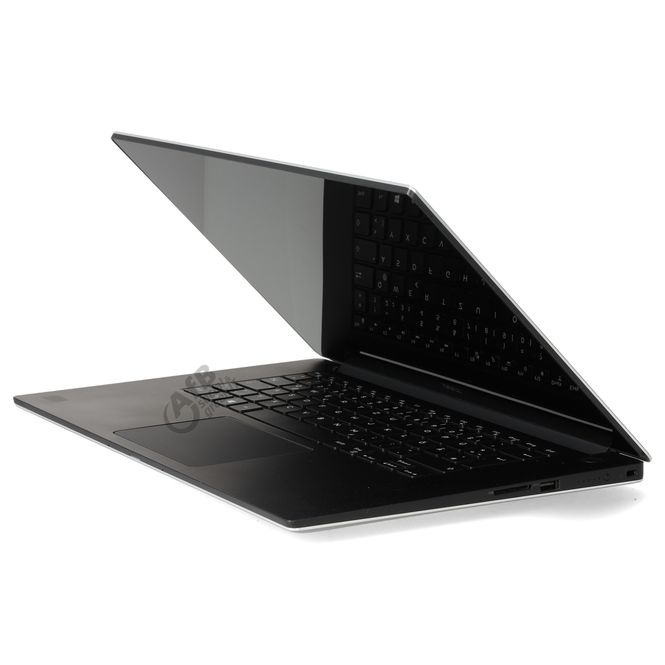 DELL Precision 5520 

 - 15,6 pouces - Intel Core i7 7820HQ @ 2,9 GHz - 16 GB DDR4 - 250 GB SSD - Intel® HD Graphics 630 - 3840 x 2160 UHD - Écran tactile - Windows 11 Professionnel